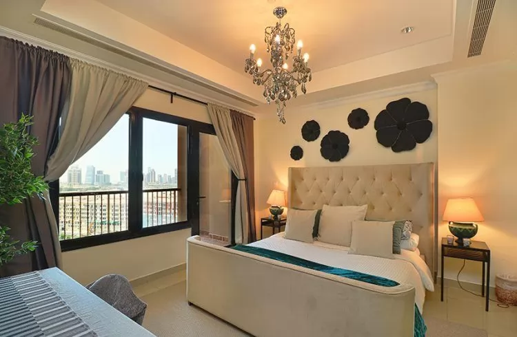 Жилой Готовая недвижимость 1 спальня Ж/Ж Квартира  в аренду в Доха #16184 - 1  image 